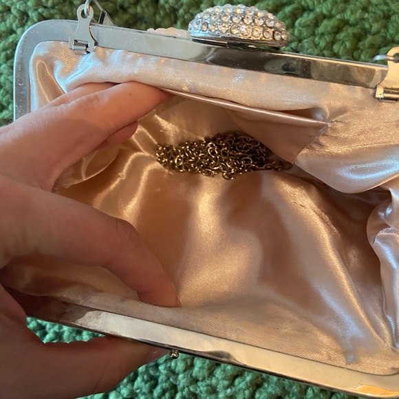 Pink pearl clutch - Picture 2 of 4